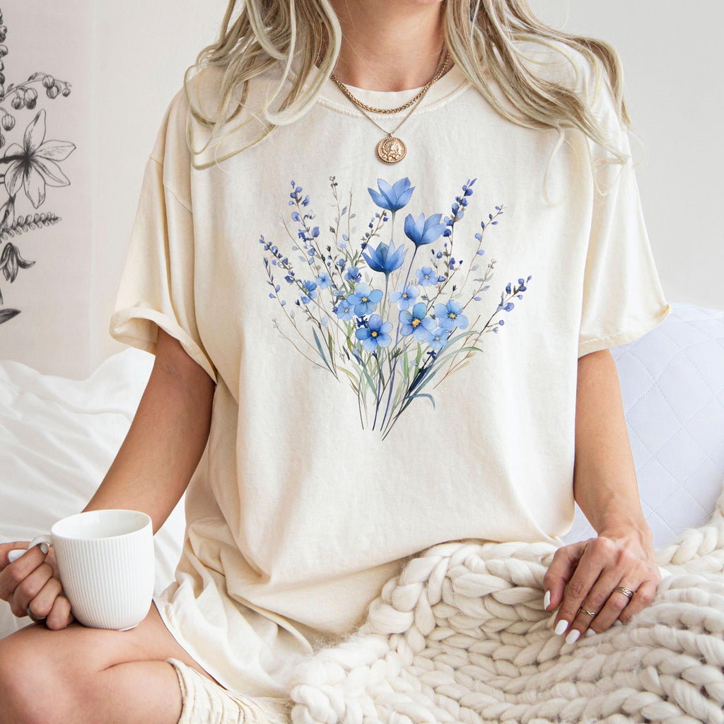 Comfort Colors Blue Flower Bouque Flower Lover Retro Floral Flower Plant Ladies Nature Lover (1)