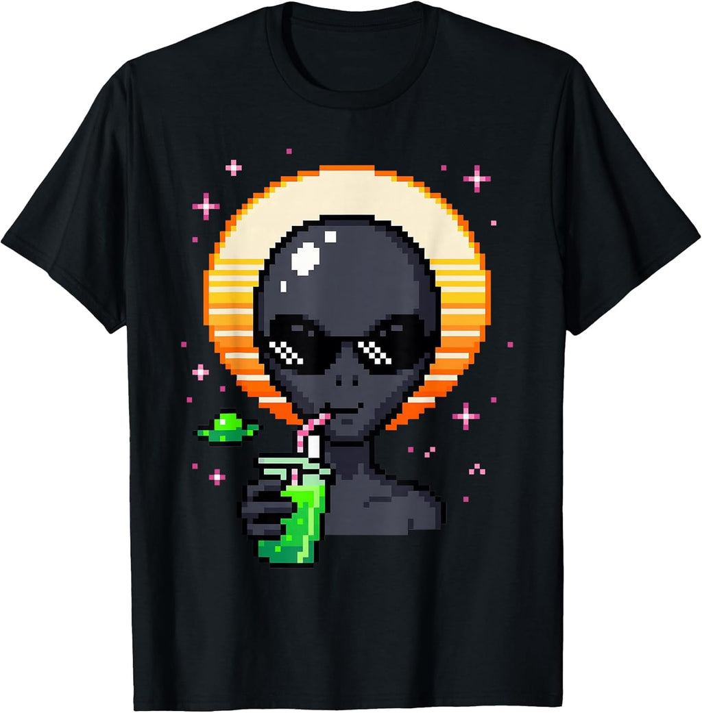 Retro Alien Pixel Art Space Drink Synthwave Sunset Nerd UFO T-Shirt