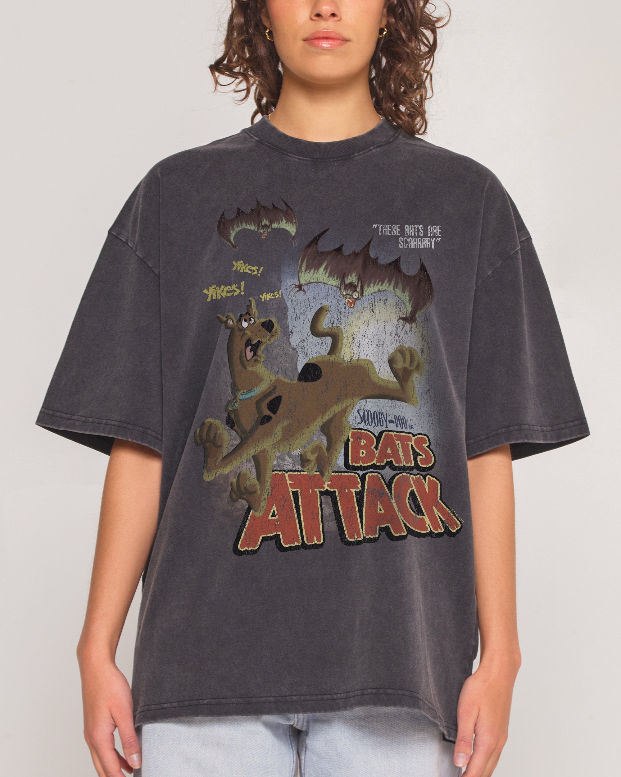 Scooby-Doo Bats Attack Oversized Tee