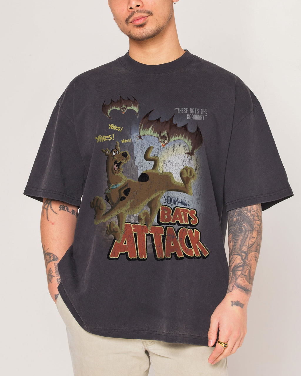 Scooby-Doo Bats Attack Oversized Tee