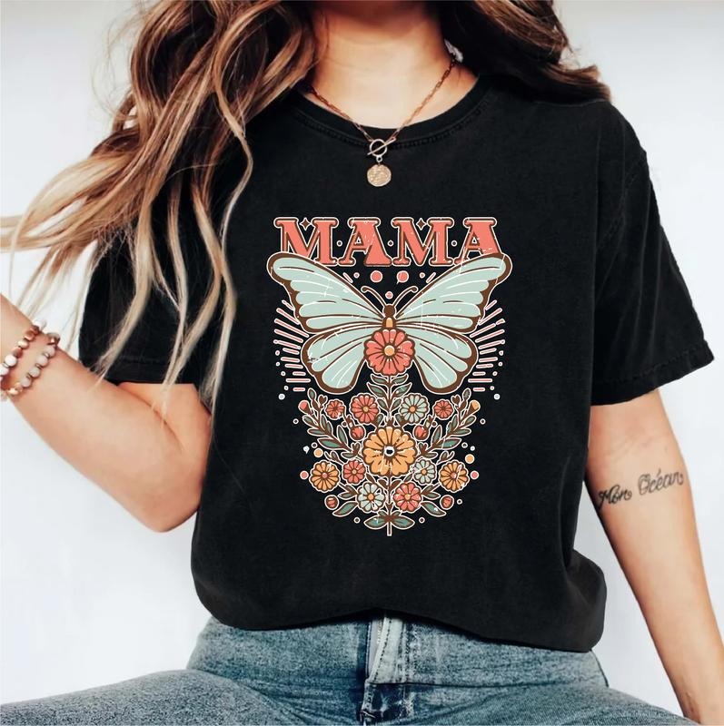 Boho Floral Mama Shirt Butterfly Lover Mom New Mom Spring Mommy Flower Lover Grandma T-Shirts