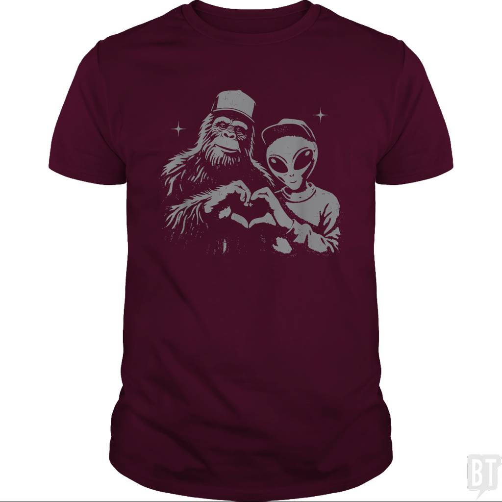 Bigfoot And Alien