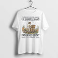 Officials Undervurder Aldri En Gammel Mann Som Fortsatt Driver Med Birokto Front T Shirt Sweater