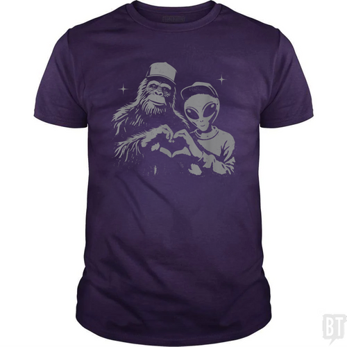 Bigfoot And Alien
