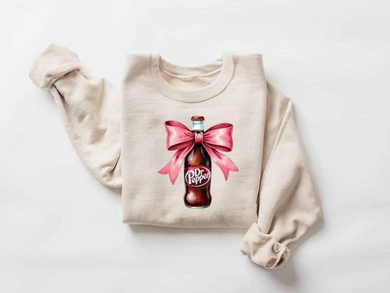 [Up 5XL] Dr Pepper Pink Bow Coquette Cute Pink Soda Drink Shirt Dr.Pepper Girly Dr Pepper Lover Soda Lover T-Shirts