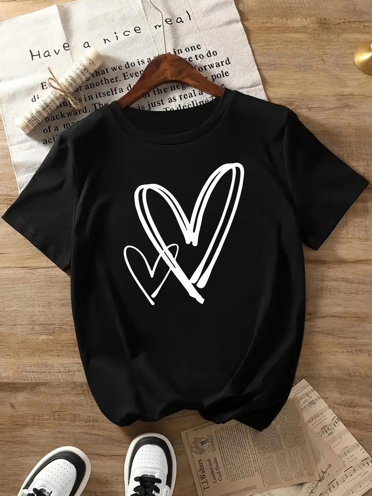 Heart Print Round Neck Casual Short Sleeve Crew Neck Daily Clothes All Seasonsstyle{N002}2 T-Shirts