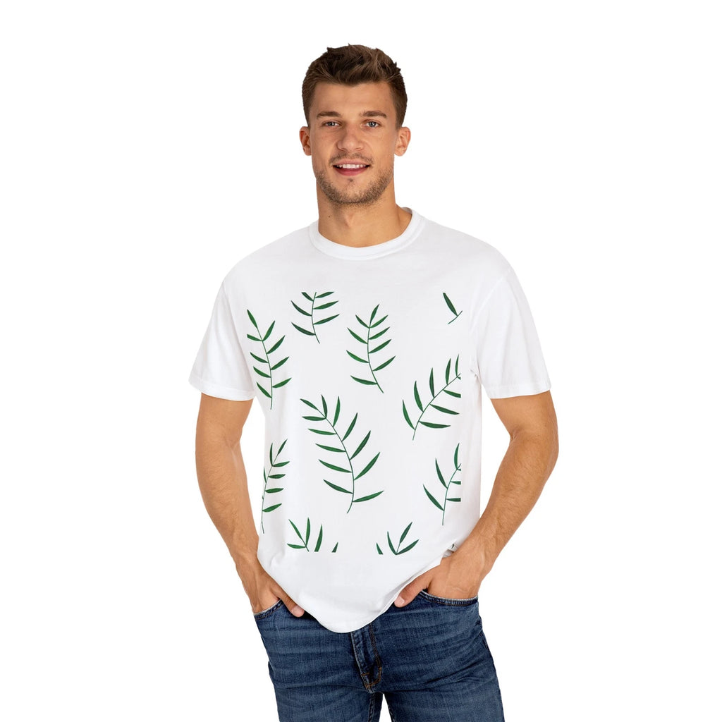 Cute Bear & Leaf Design Unisex T-Shirt, Nature Lover Gift, Children's Wear,