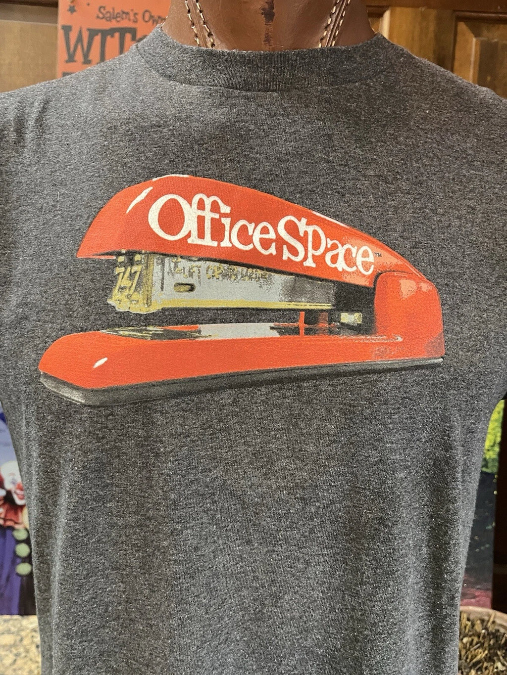 Office Space Men's T-Shirt Gray Red Stapler Graphic Short Sleeve Size Large
