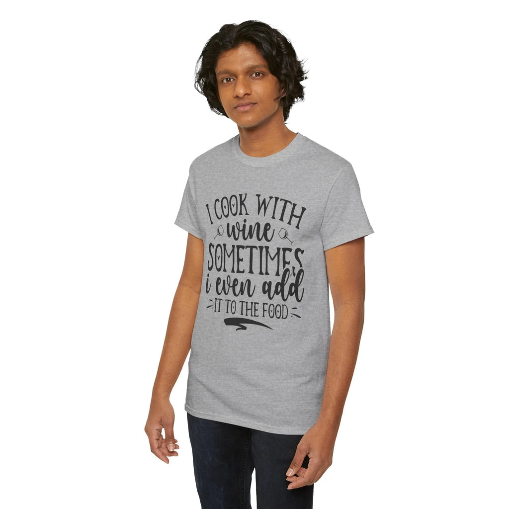 I cook with wine sometimes T-Shirt – Funny Chef Cooking Lover Kitchen Tee