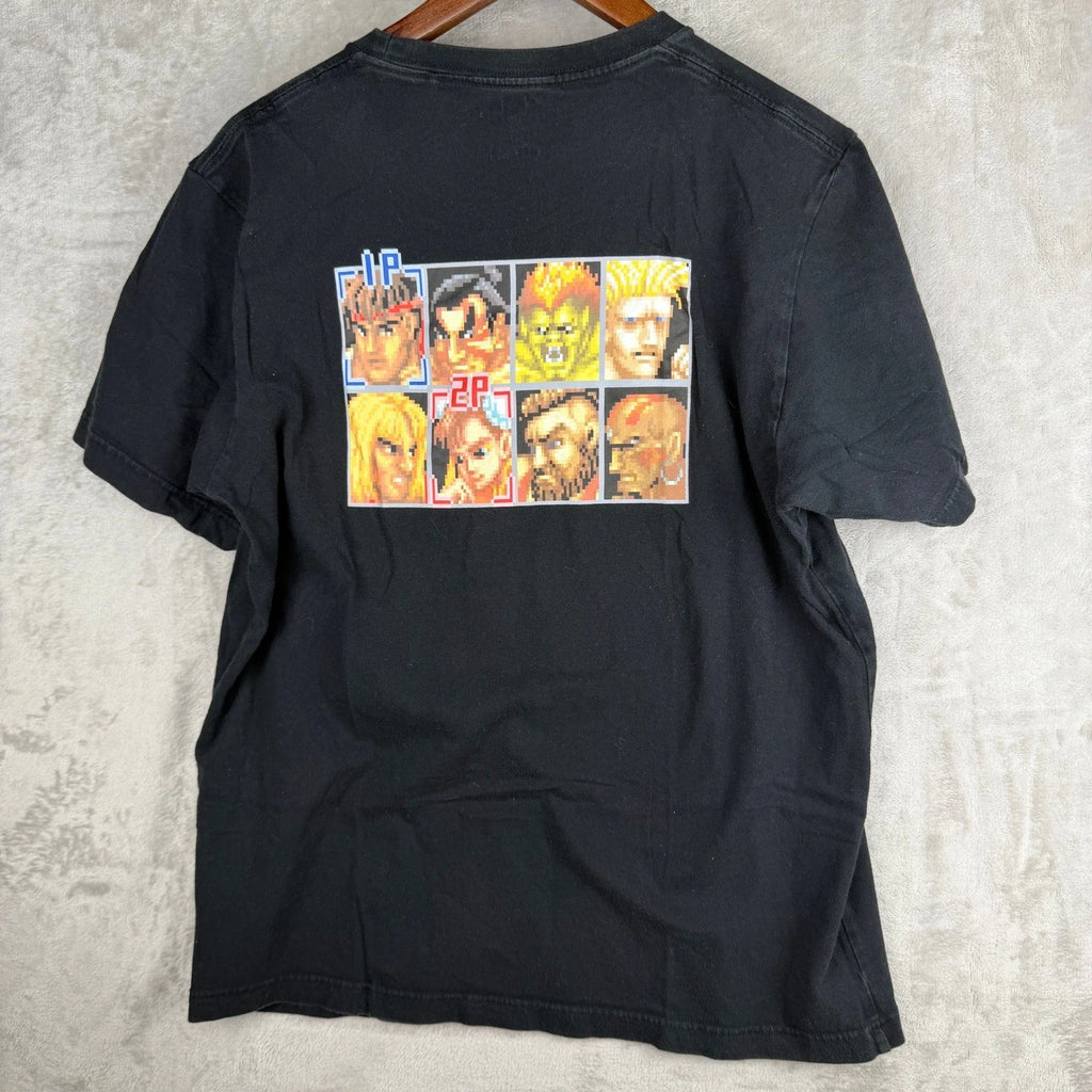 Uniqlo UT Capcom Street Fighter II Pocket T-Shirt Mens Medium Black Pixel Art