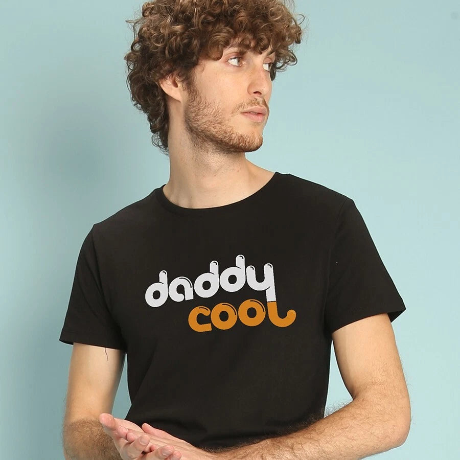 Men's Short Sleeve T-Shirt - DADDY COOL Black Color