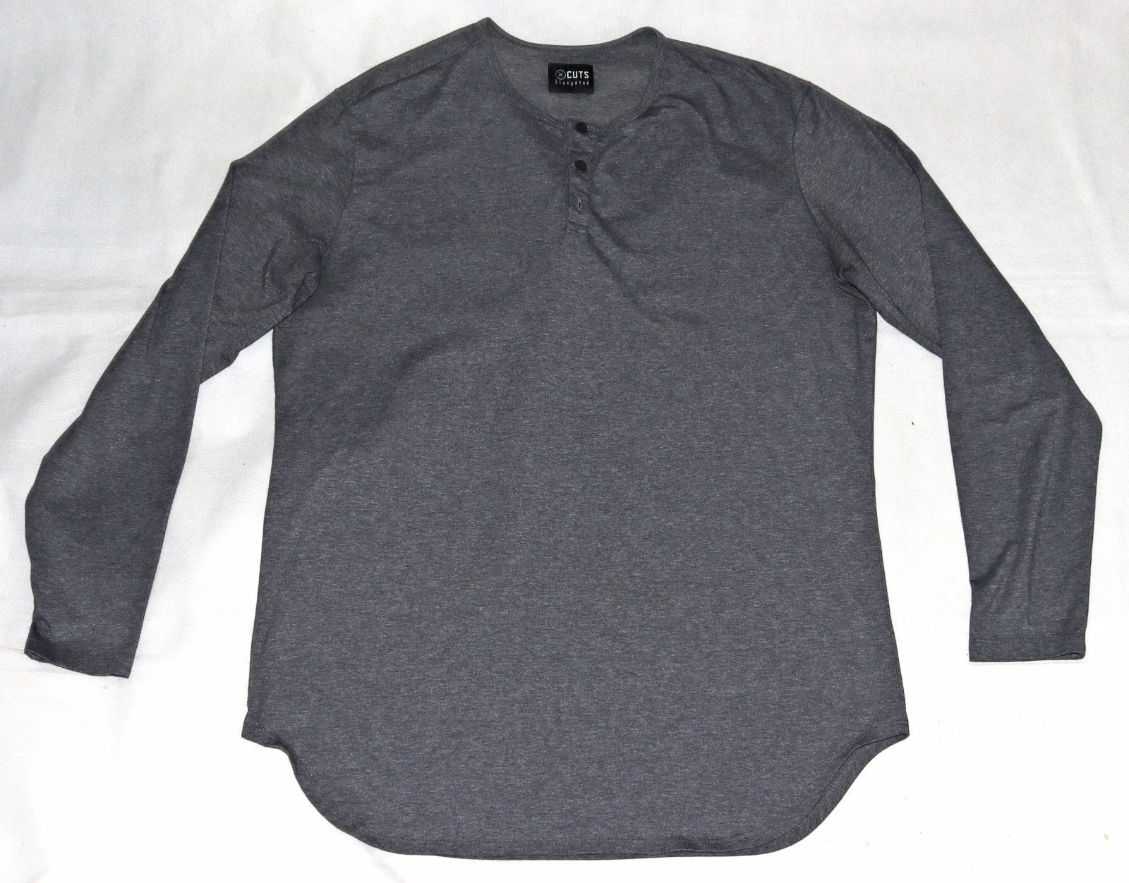 CUTS Elongated  Men's Solid Casual City Athleisure Minimalist Gray Shirt Size XL