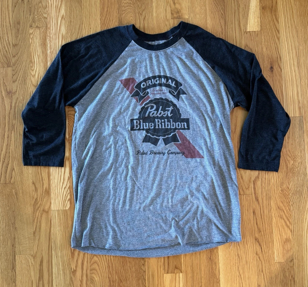 Pabst Blue Ribbon vintage-style raglan baseball t-shirt. Men’s Large.