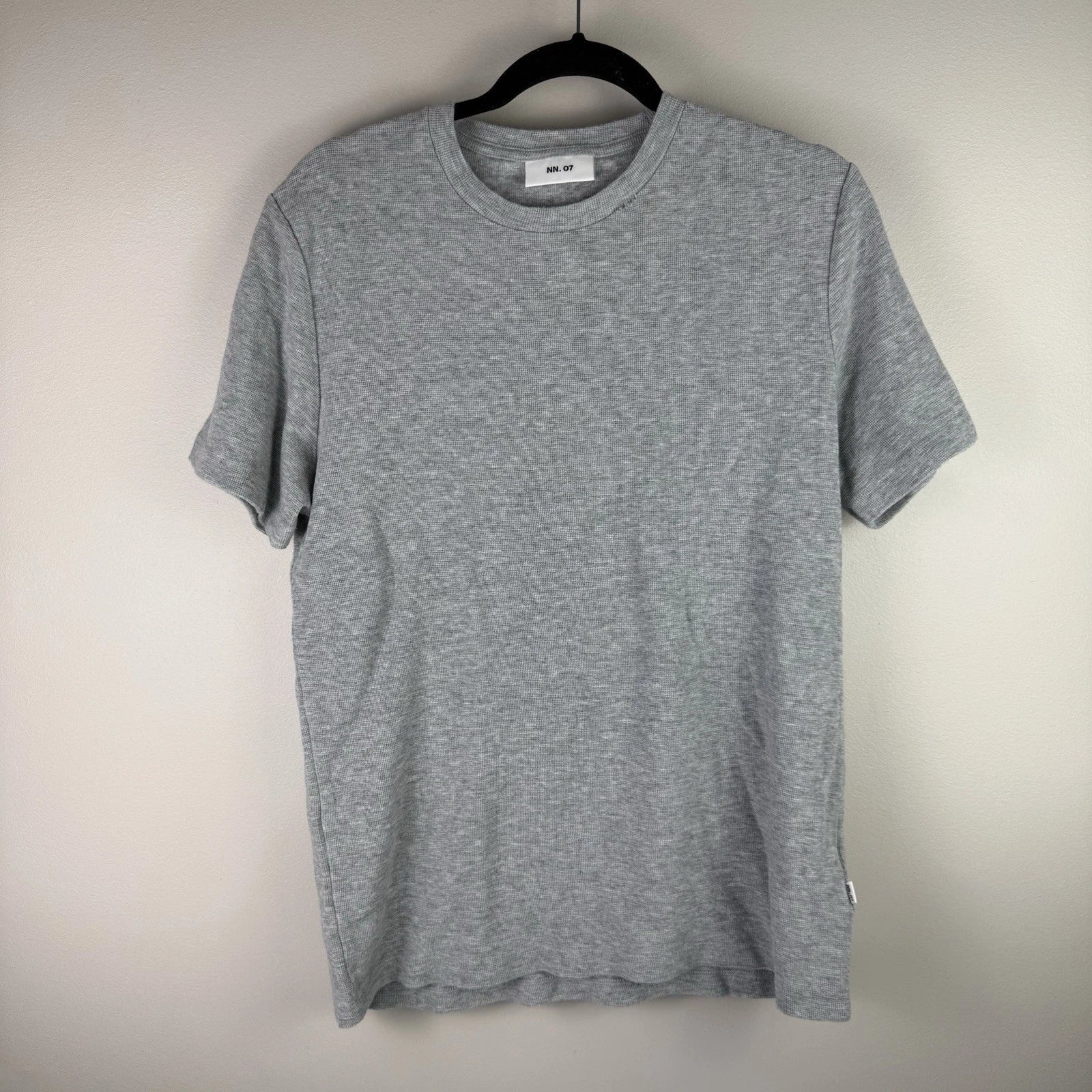 NN07 Men’s Clive T Shirt Medium Gray Waffle Knit Minimalist Scandinavian Tee