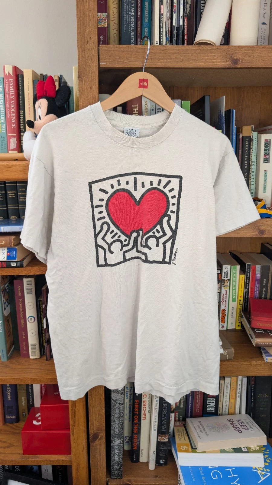 Vintage 90s Keith Haring Holding Heart T-Shirt Pop Shop 90s Art Tee L