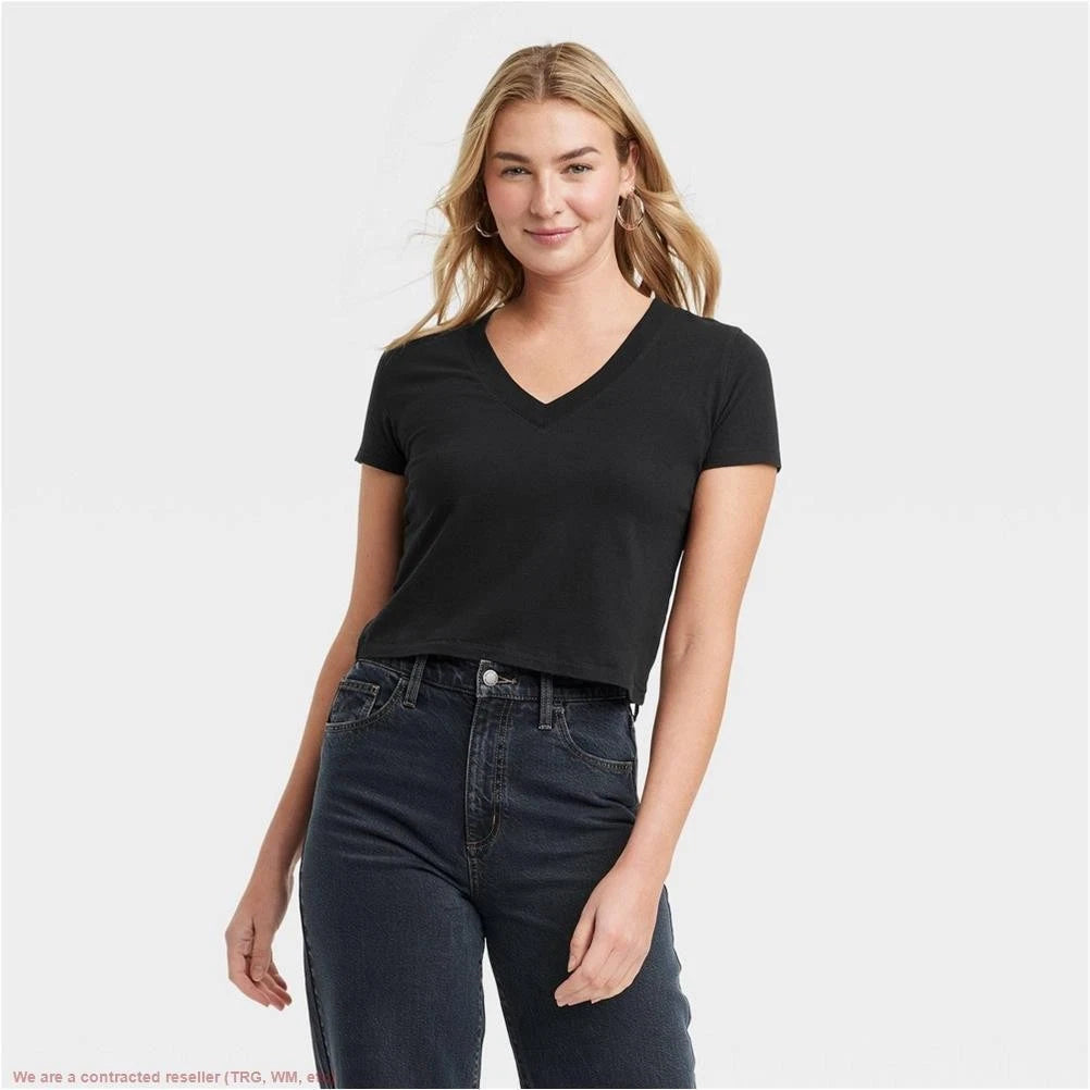 Women's Shrunken V-Neck T-Shirt Universal Thread Black L *SEE DEAL!!!*