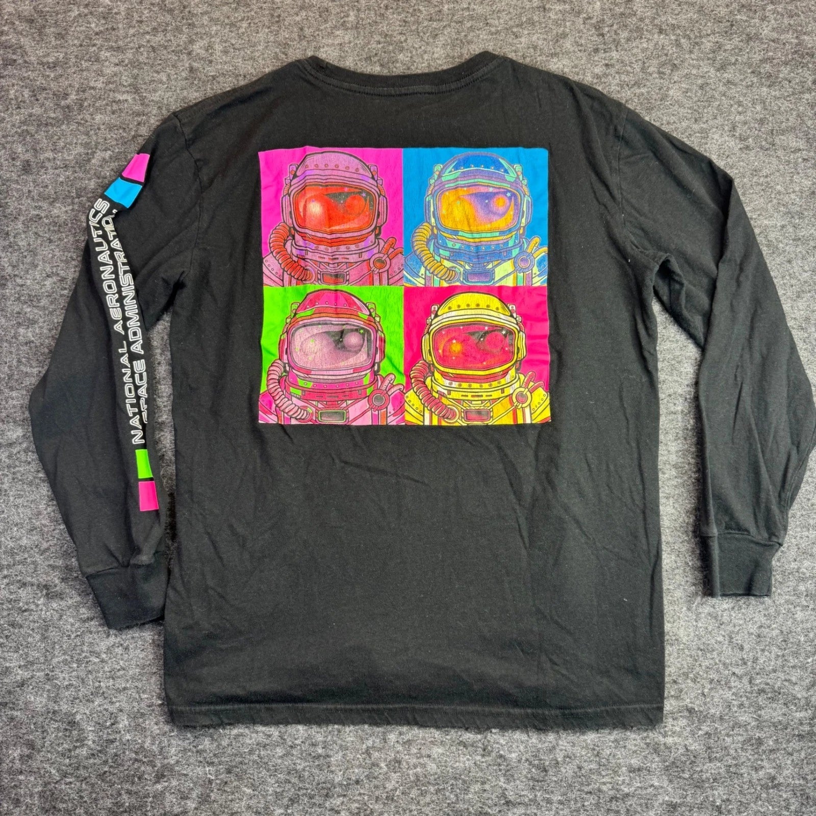 Hyper Space NASA Long Sleeve Shirt Mens Medium Black Pop Art Astronaut Graphic