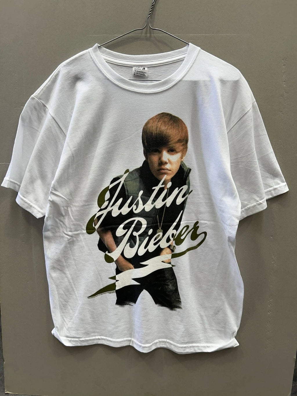 Justin Bieber Tour My World 2010 Y2K Back Hit Rare Anvil Tee Sizes YM, Sm, Med