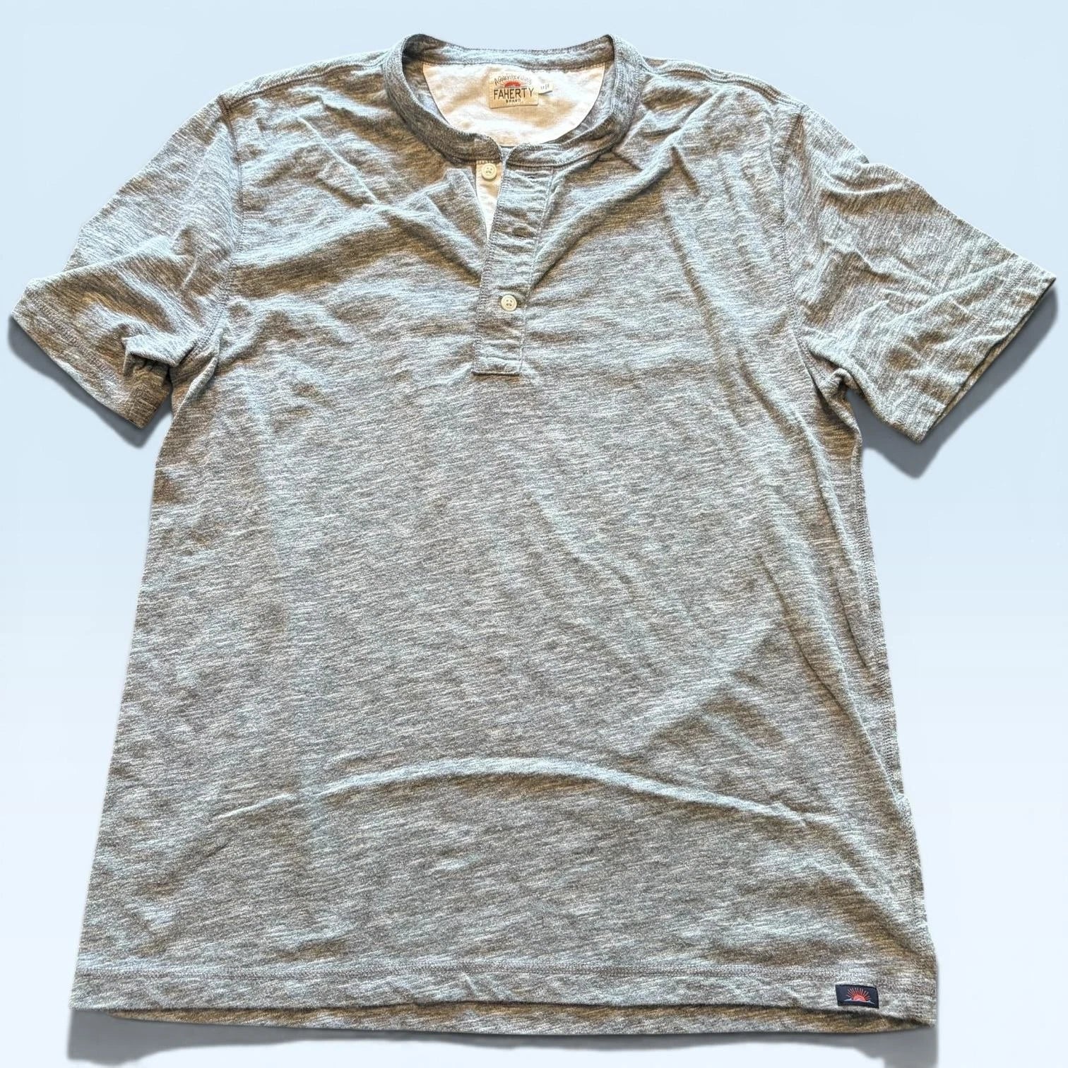 Faherty Shirt Mens Medium Gray Henley Short Sleeve Tee T-Shirt Casual Crewneck