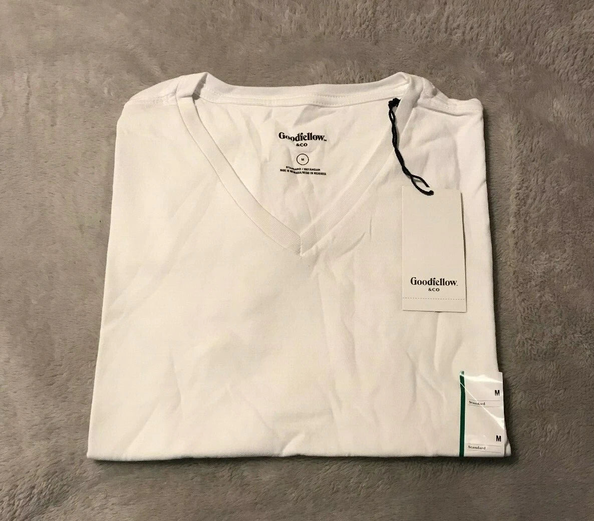Goodfellow & Co Men's Standard Fit Short Sleeve V-Neck T-Shirt, Medium White NWT