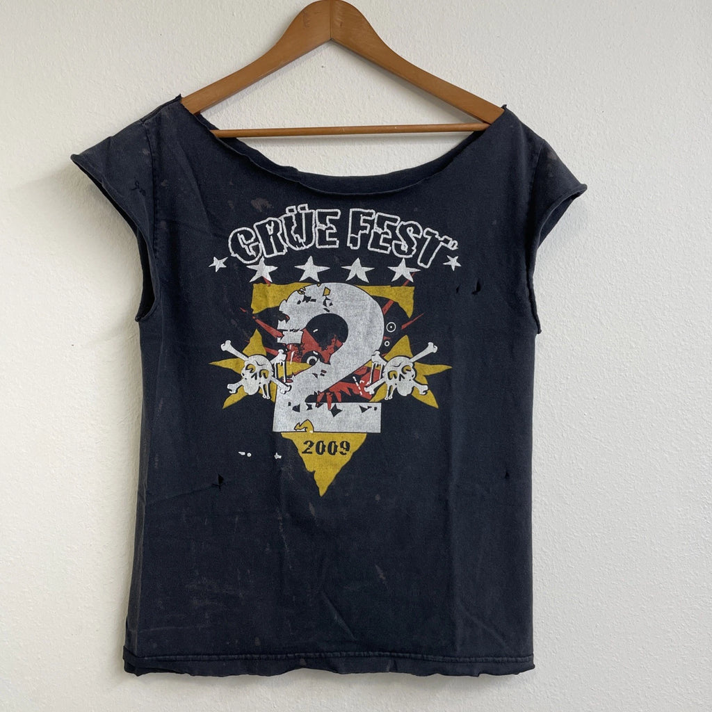 Crue Fest Motley Crue Godsmack T -Shirt size L? Destroyed 2009 Y2K Metal Punk