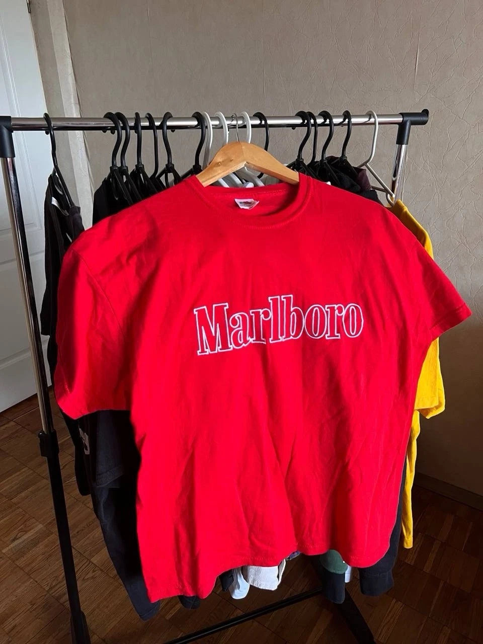Vintage Marlboro Racing T-Shirt Streetwear Y2K Size XL Big Logo Embroidered