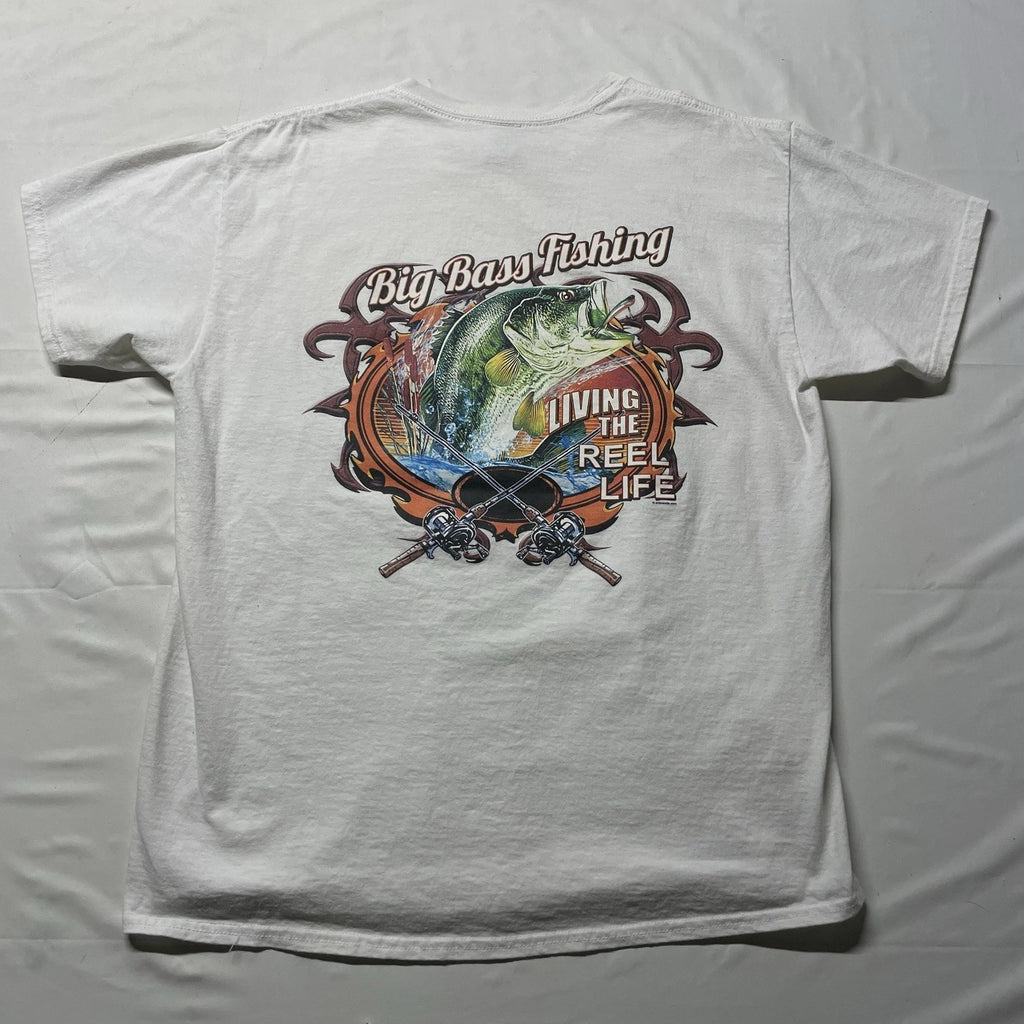 Bass Fishing Art T-Shirt Mens Large Living The Reel Life Dad Lake Beach Fish Y2K