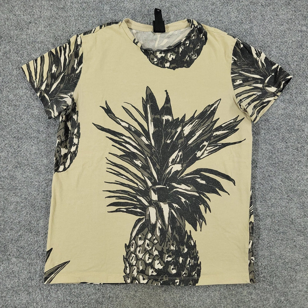 H&M Shirt Men Small Beige Pineapple AOP Graphic Tee Crew Neck Short Sleeve Adult