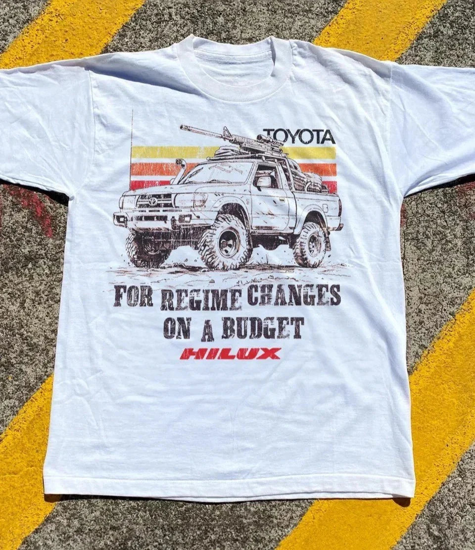 Toyotas For Regime Changes On A Budget Hilux Militia Heavyweight T-Shirt