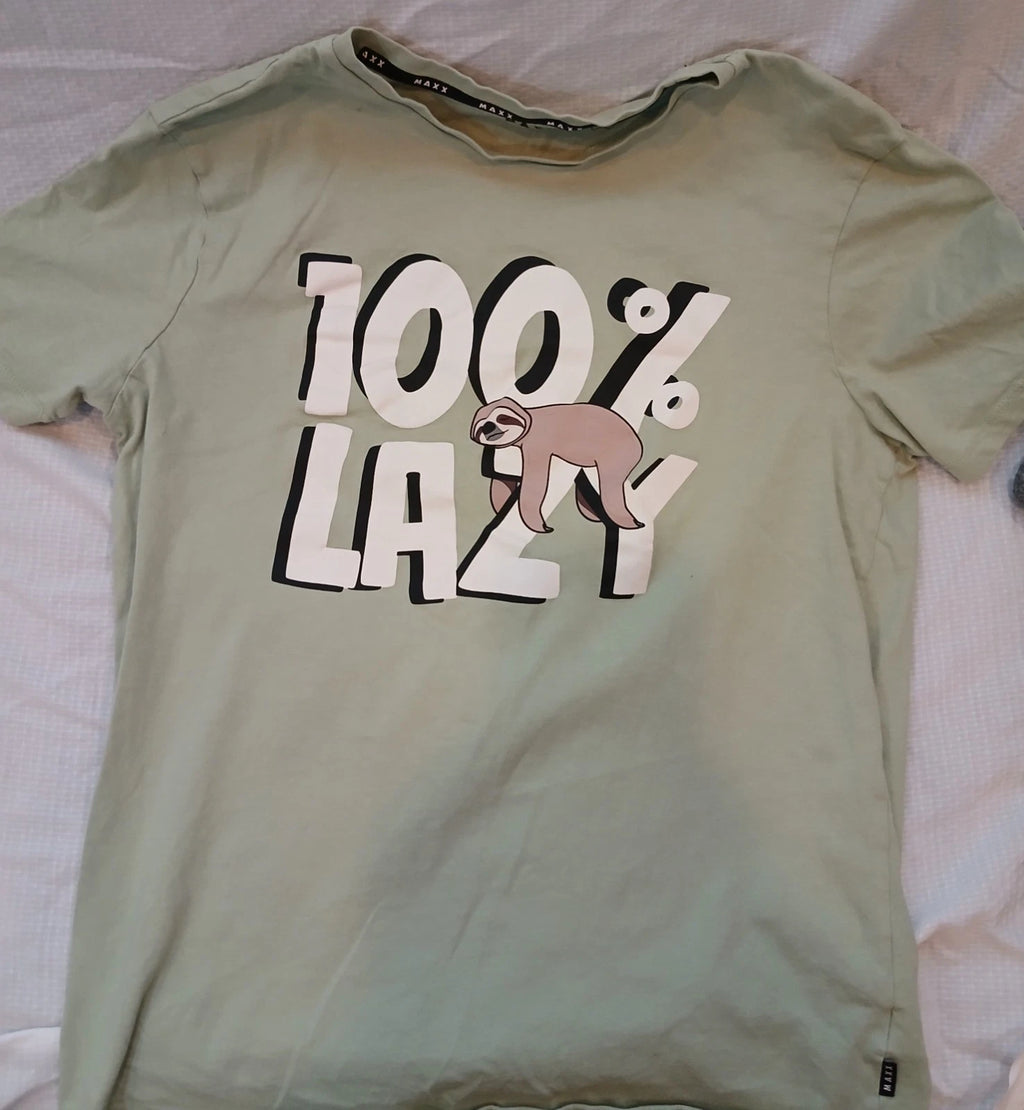100% Lazy Sloth T-Shirt - Funny Tee - Size: Medium. by MAXX. Light Green.