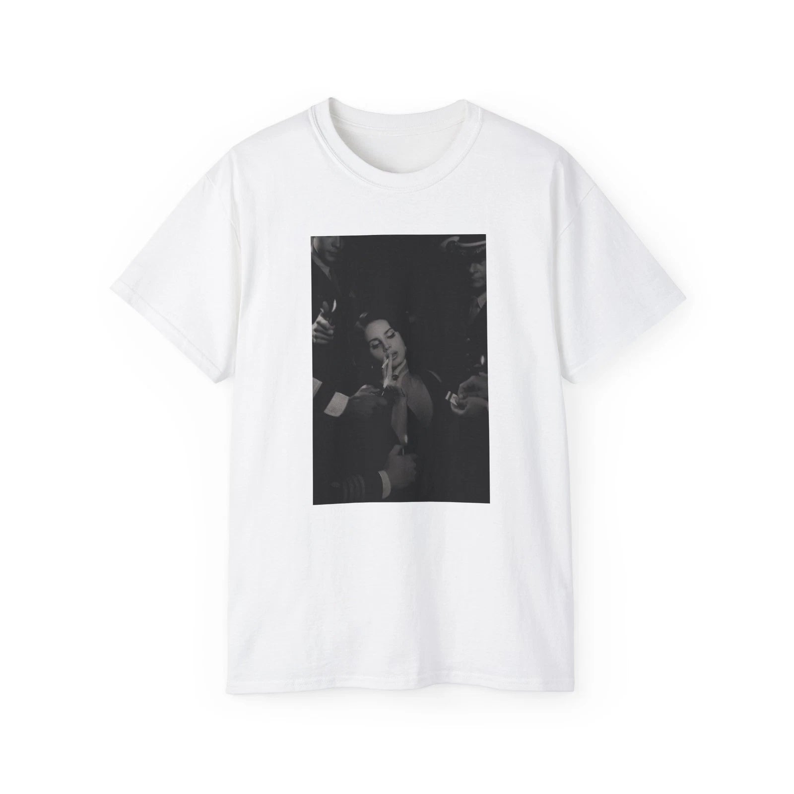 Chic Art Graphic Tee, Trendy Cotton T-Shirt, Fashionable Apparel, Casual [...]