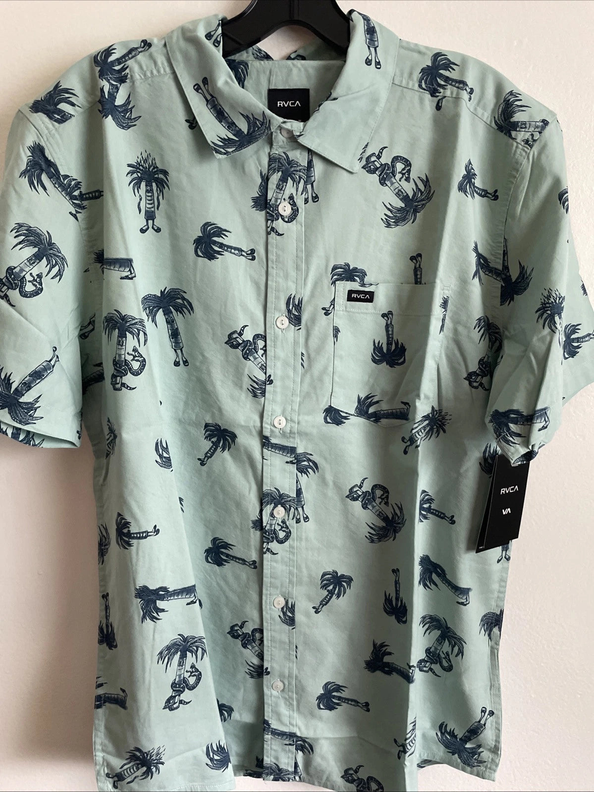 New RVCA Sport Designer Street Style Button Font Short Sleeve Shirt Size XL