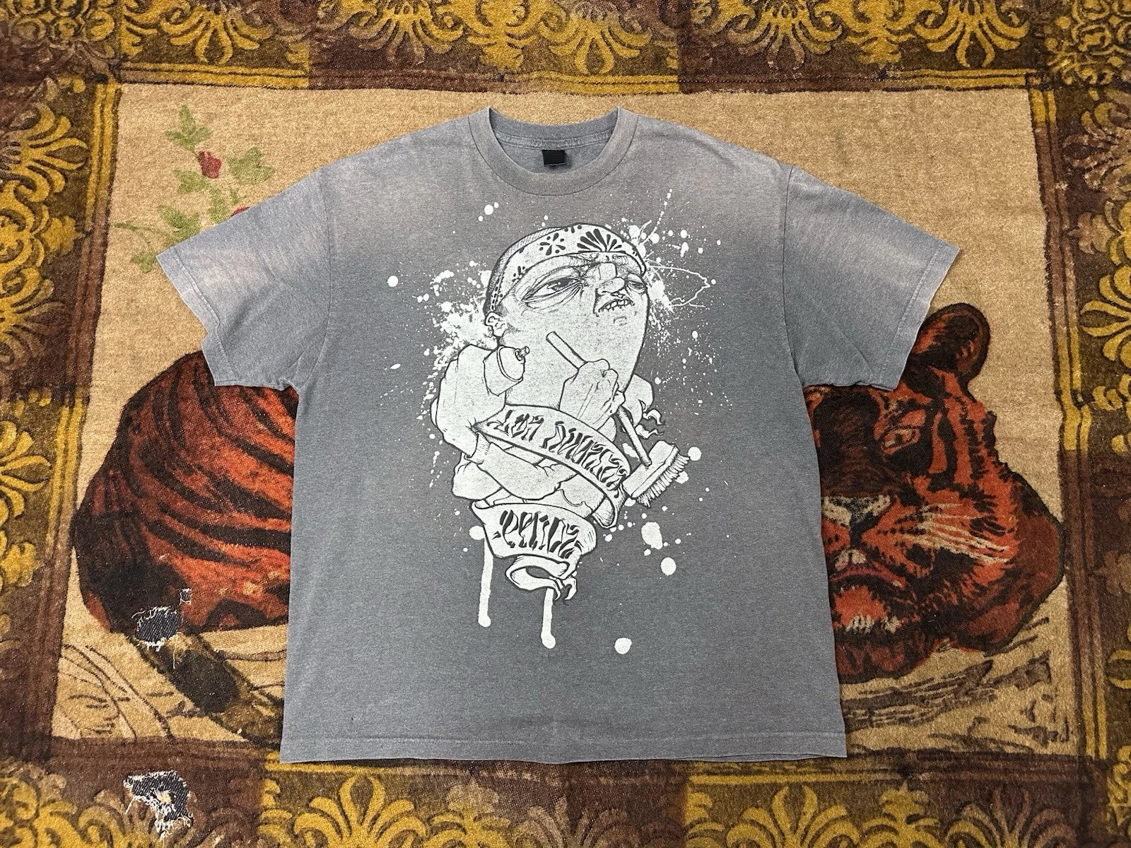 Vintage Y2K 2000s Los Angeles Graffiti Character Shirt Mens XL Gray