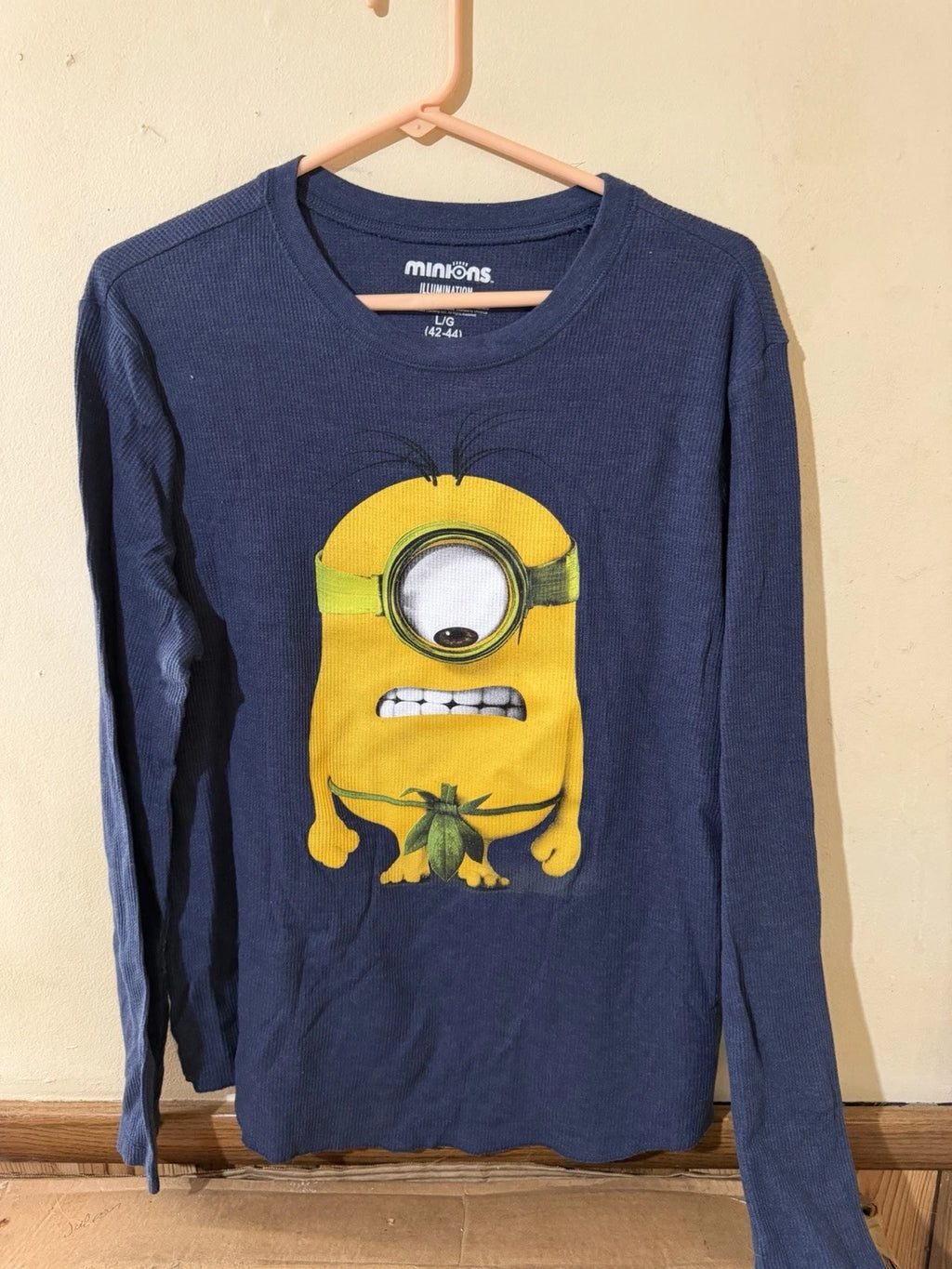 Men’s Size Large Blue Minion T-Shirt Long Sleeve