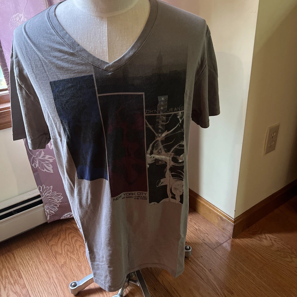 NWT DKNY V-NECK SHORT SLEEVED SHIRT MENS 2XL