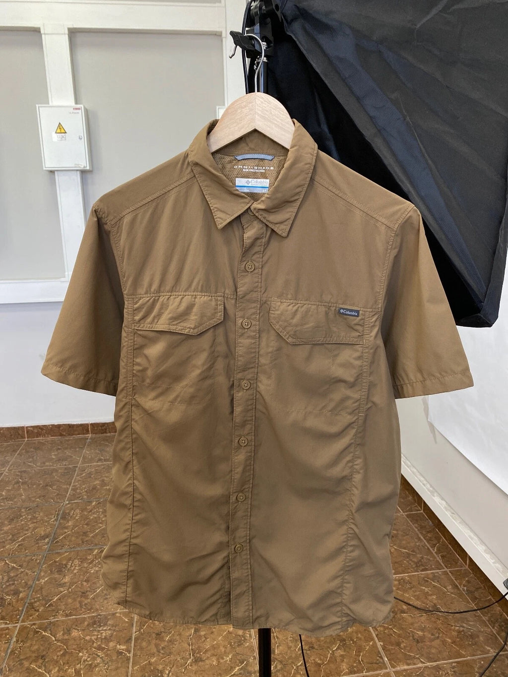 Columbia Outdoor Cargo shirt Y2K rare military size S color brown