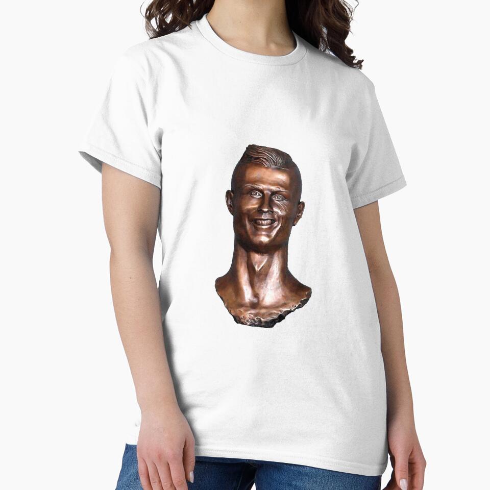 Cristiano Ronaldo Statue by Roberto Silva